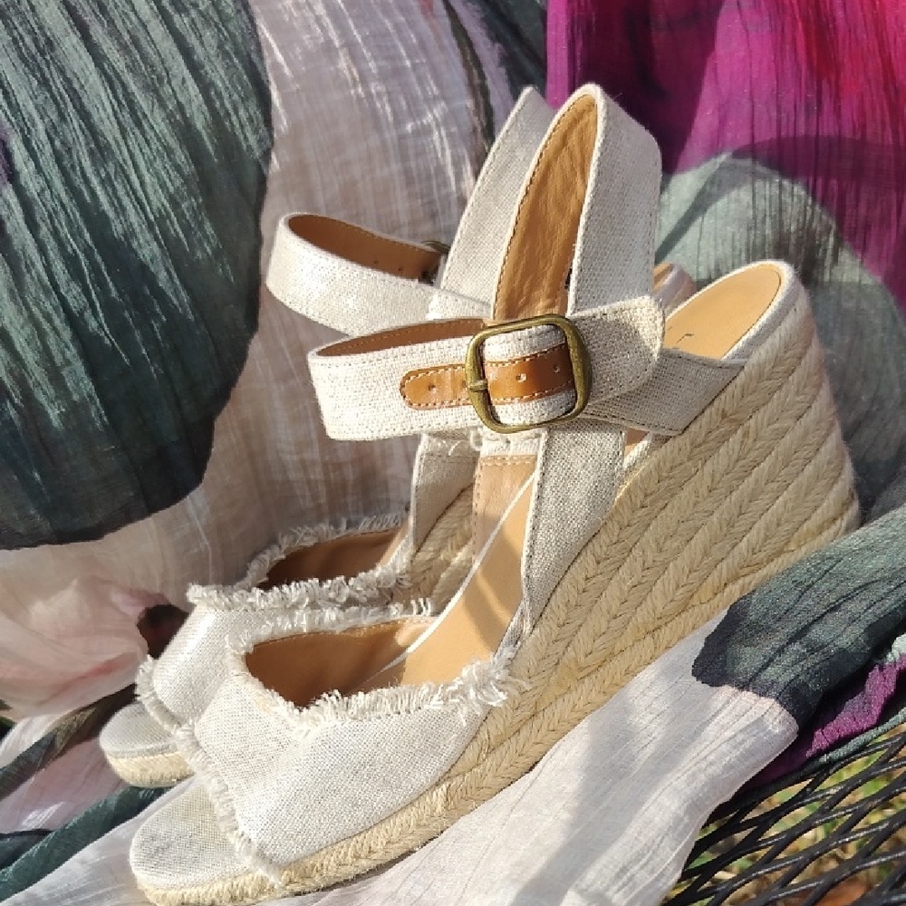 Lucky Brand ,Mindra Wedges Sz 8
